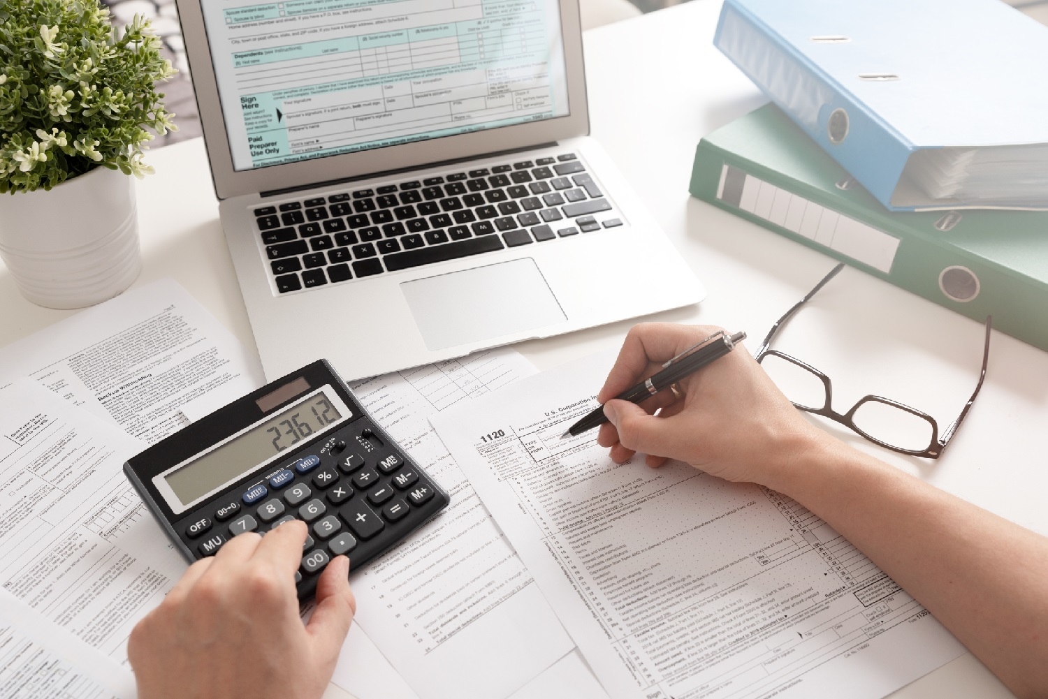 Article about What Factors Affect The Cost Of Hiring Accounting Services For My Small Business